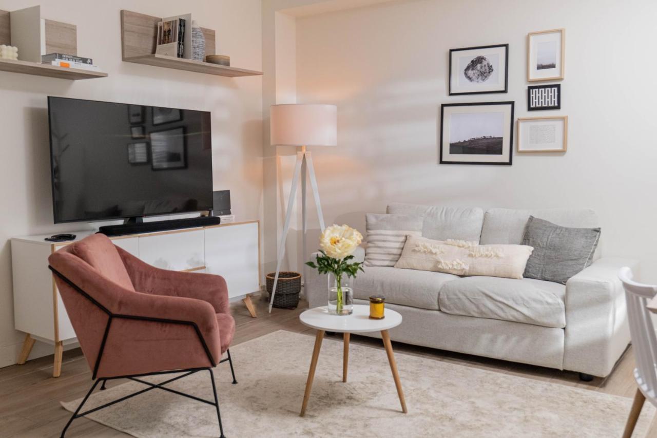 Amazing Apartment In Huertas Madrid Exteriör bild