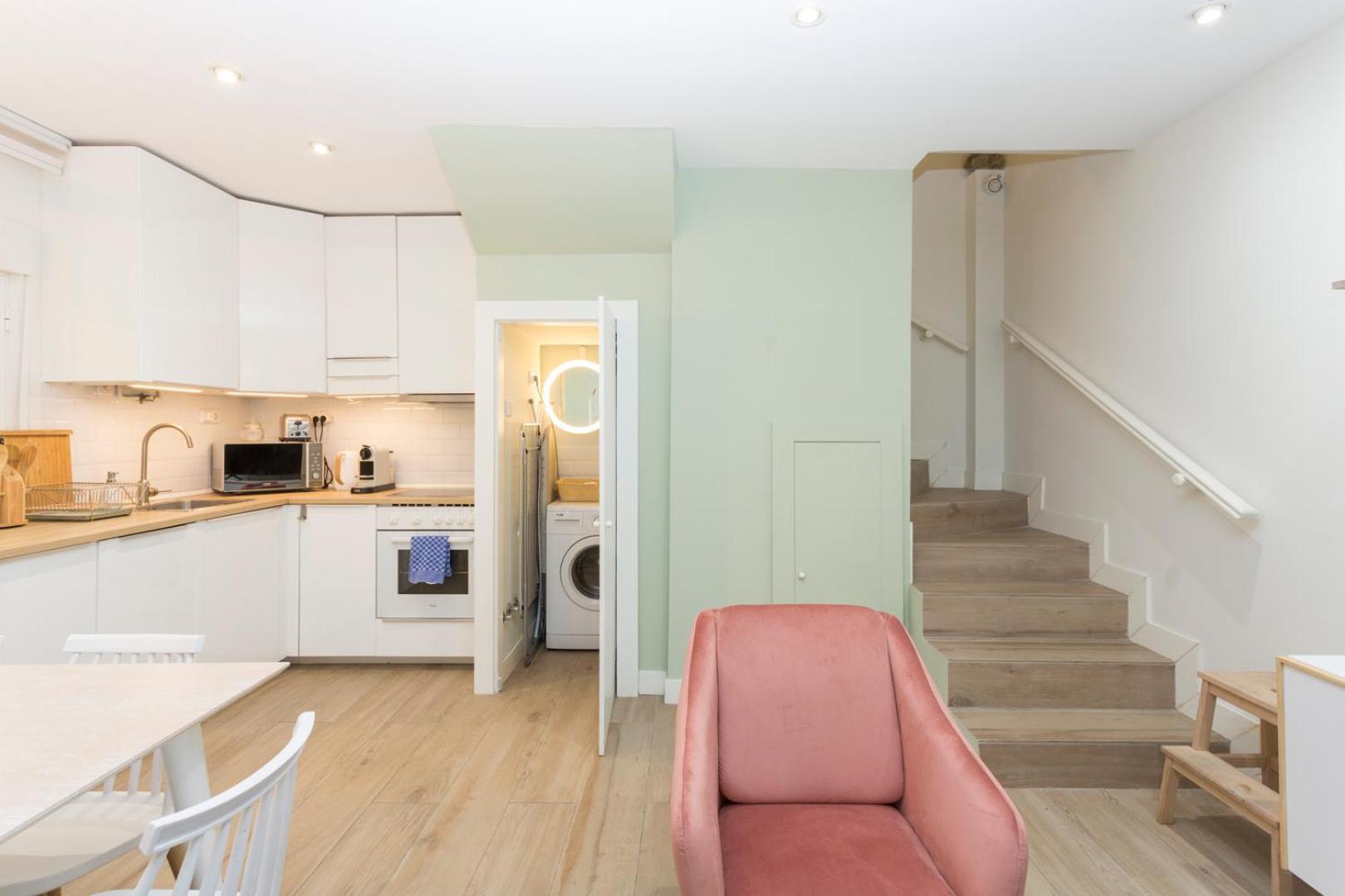 Amazing Apartment In Huertas Madrid Exteriör bild